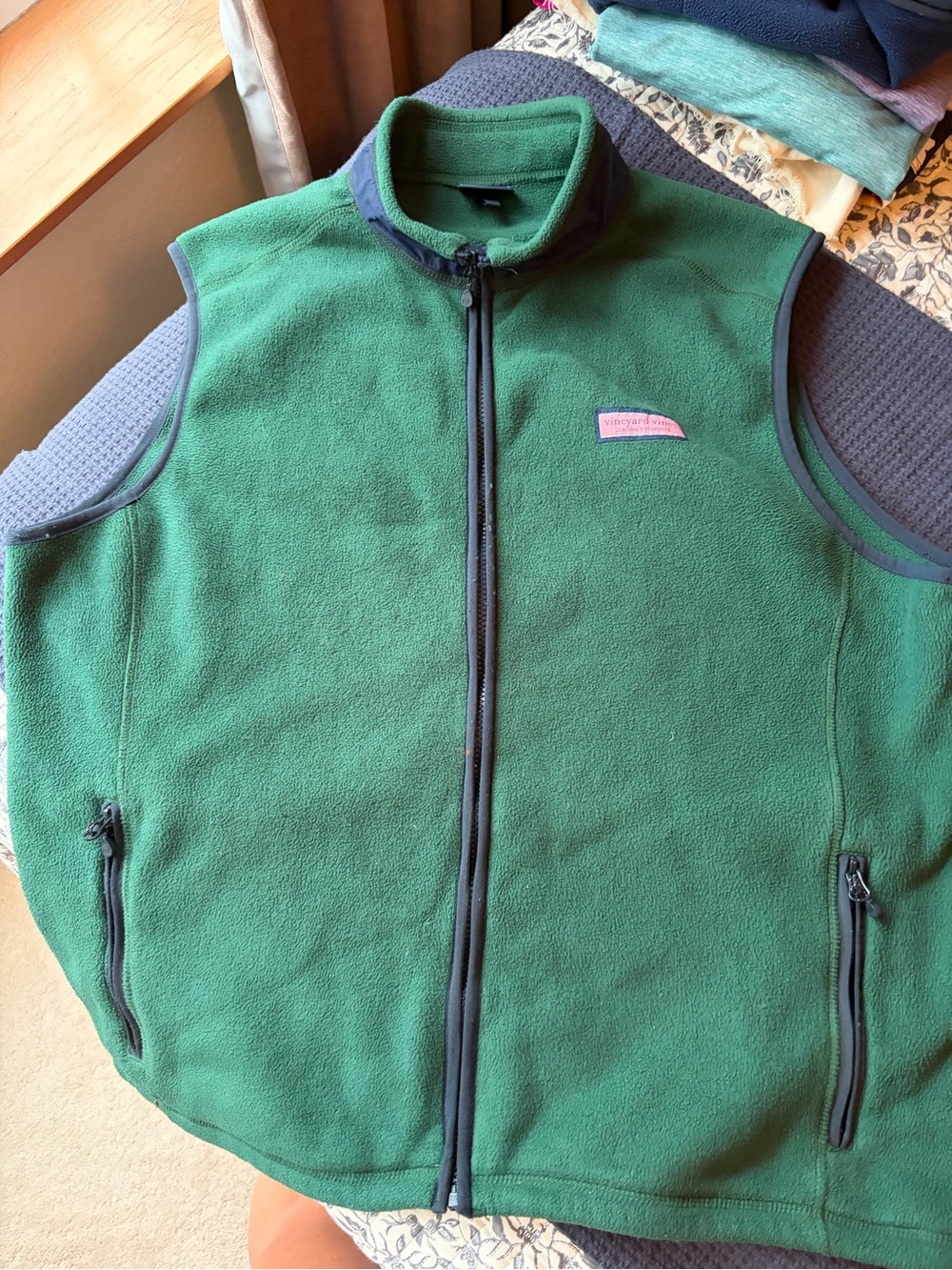 Vineyard Vines Green Fleece Vest with Navy Trim